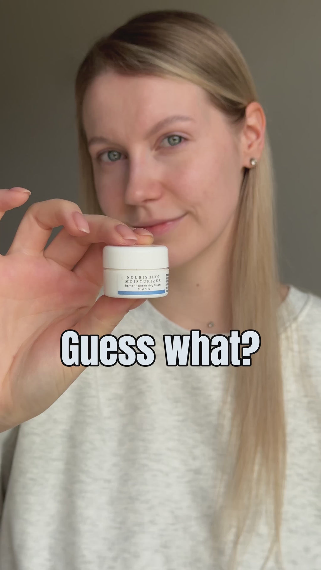Video of woman applying Pantea MD dermatologist developed moisturizer skin barrier cream with calming music in the background. Shows 4 day difference of skin with less blemishes